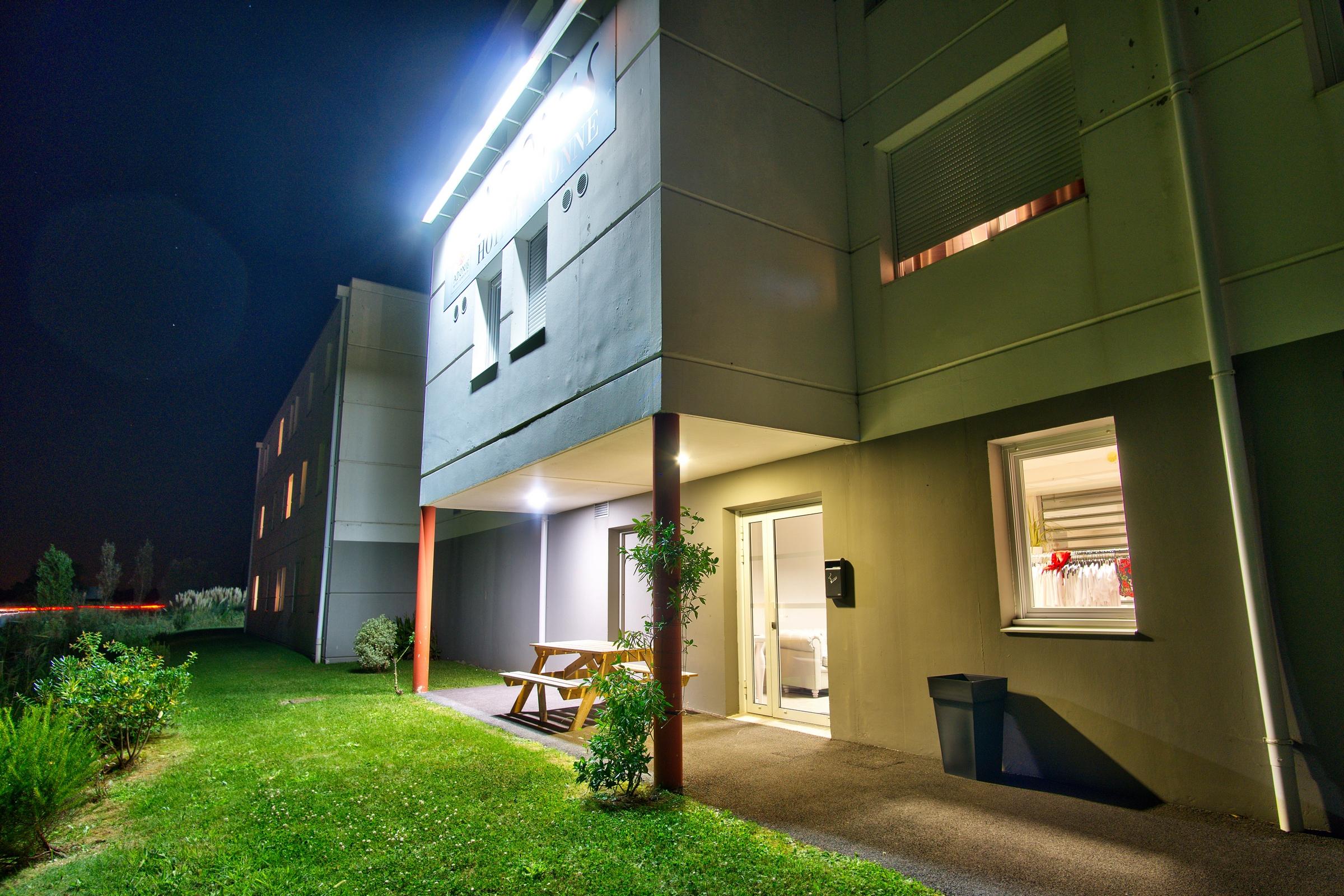 Adonis Hotel Bayonne Lahonce Экстерьер фото