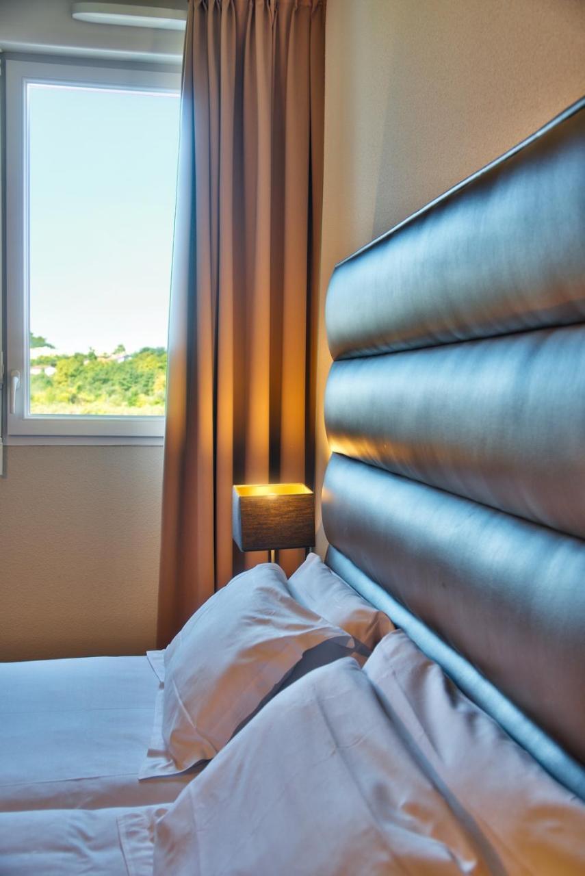 Adonis Hotel Bayonne Lahonce Экстерьер фото